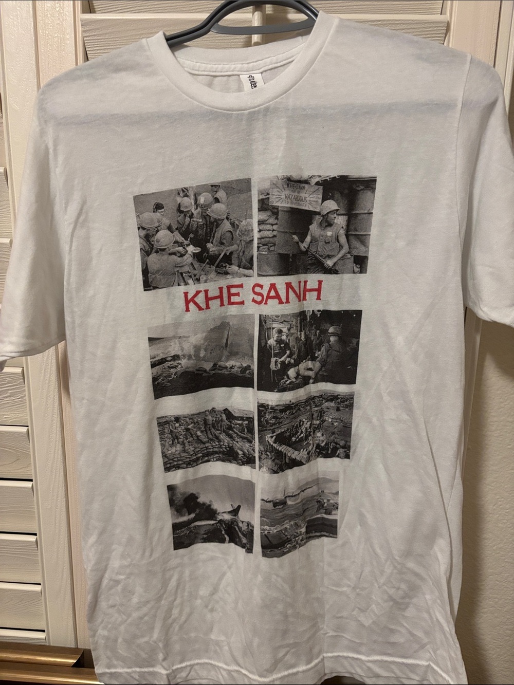 Vintage Style Battle of Khe Sanh Vietnam War Photo Graphic T-Shirt White Medium